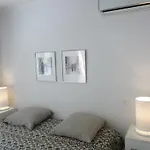 Apartment 85
