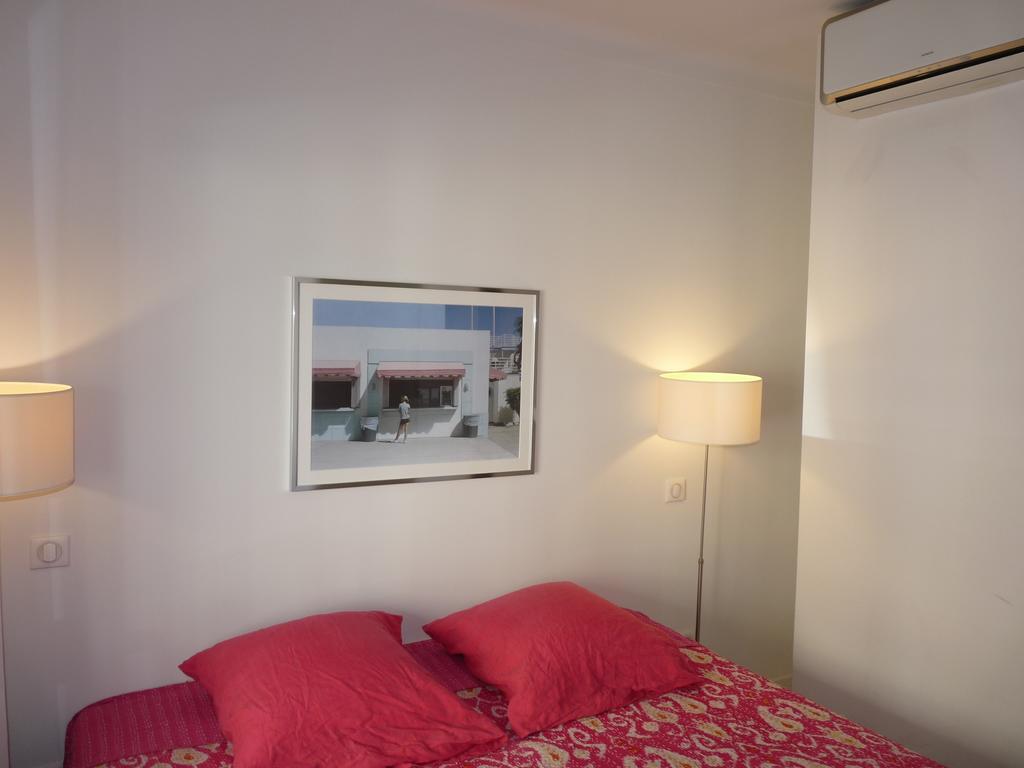 Apartment 85 *